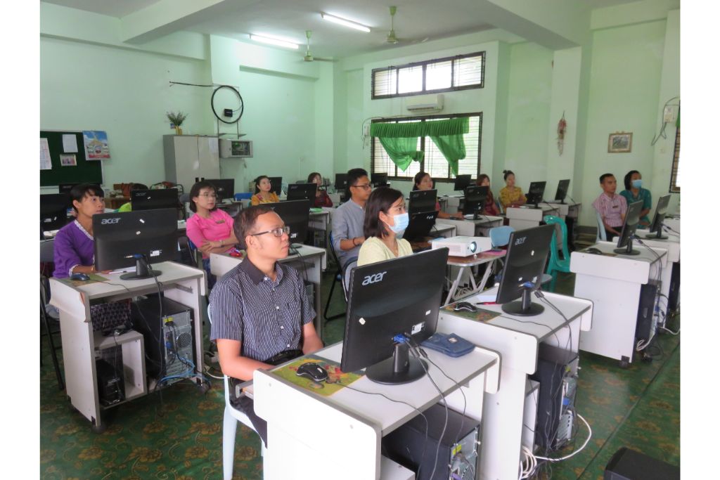 Student Management System Software အတွက် တတိယအမ်ဘီဘီအက်စ် ဆရာ/မများအား သင်တန်းပို့ခြင်း ၂၁.၇.၂၀၂၀ ရက်နေ့၊ (အင်္ဂါနေ့)                                                                                                                                                                                                                                                                                                                                                                                                                                                                                                                                                                                                                                                                                                                                                                                                                                                                                                                                                                                                                                                                                                                           