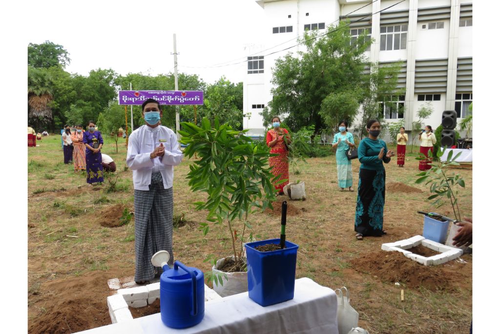 ဆေးတက္ကသိုလ်၊မကွေး မိုးရာသီသစ်ပင်စိုက်ပွဲ အခမ်းအနား ၈-၇-၂၀၂၀ ( ဗုဒ္ဓဟူးနေ့)                                                                                                                                                                                                                                                                                                                                                                                                                                                                                                                                                                                                                                                                                                                                                                                                                                                                                                                                                                                                                                                                                                                                                                     